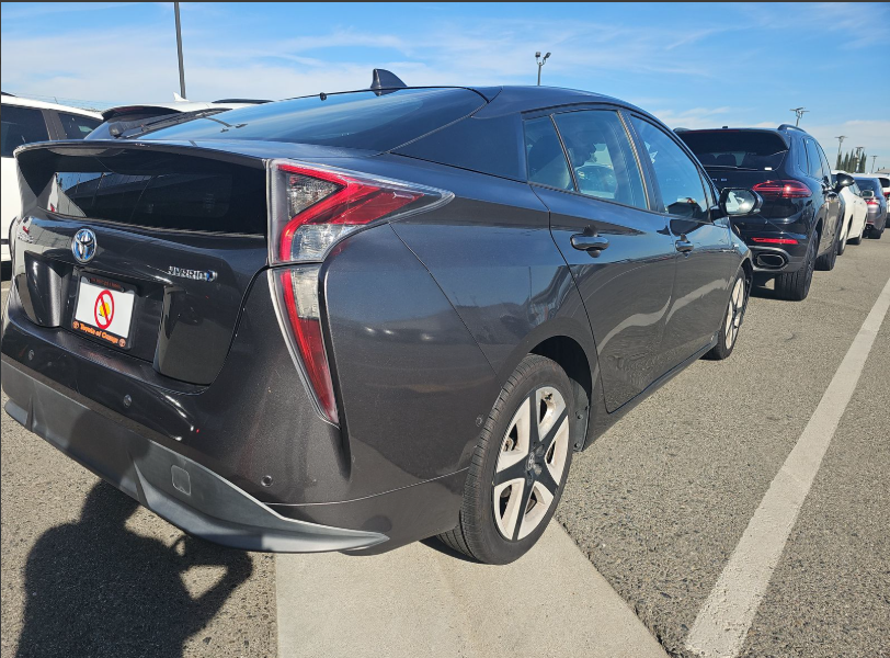Toyota Prius 4 TOURING